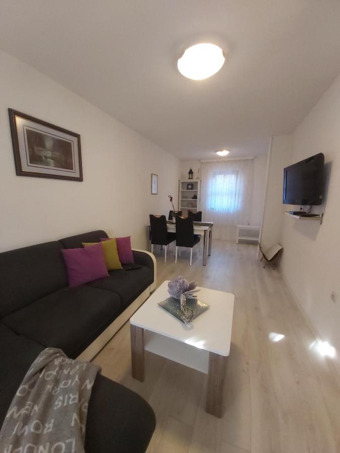 Apartment Mira Korana Ngoại thất bức ảnh