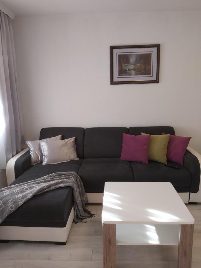 Apartment Mira Korana Ngoại thất bức ảnh