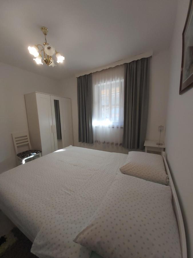 Apartment Mira Korana Ngoại thất bức ảnh