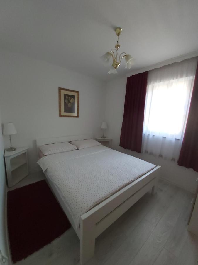 Apartment Mira Korana Ngoại thất bức ảnh