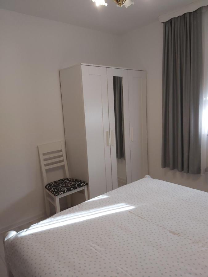 Apartment Mira Korana Ngoại thất bức ảnh
