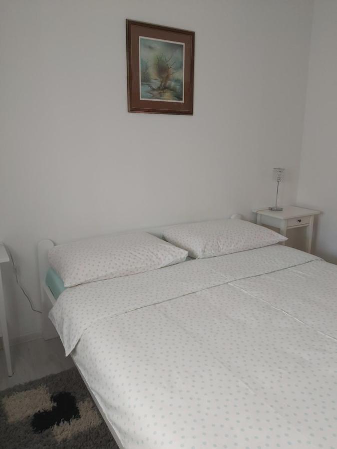 Apartment Mira Korana Ngoại thất bức ảnh