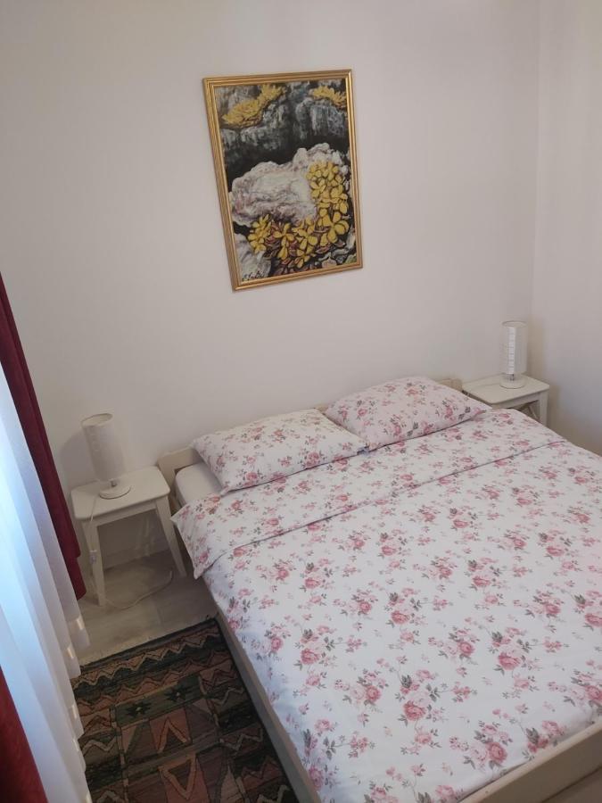 Apartment Mira Korana Ngoại thất bức ảnh